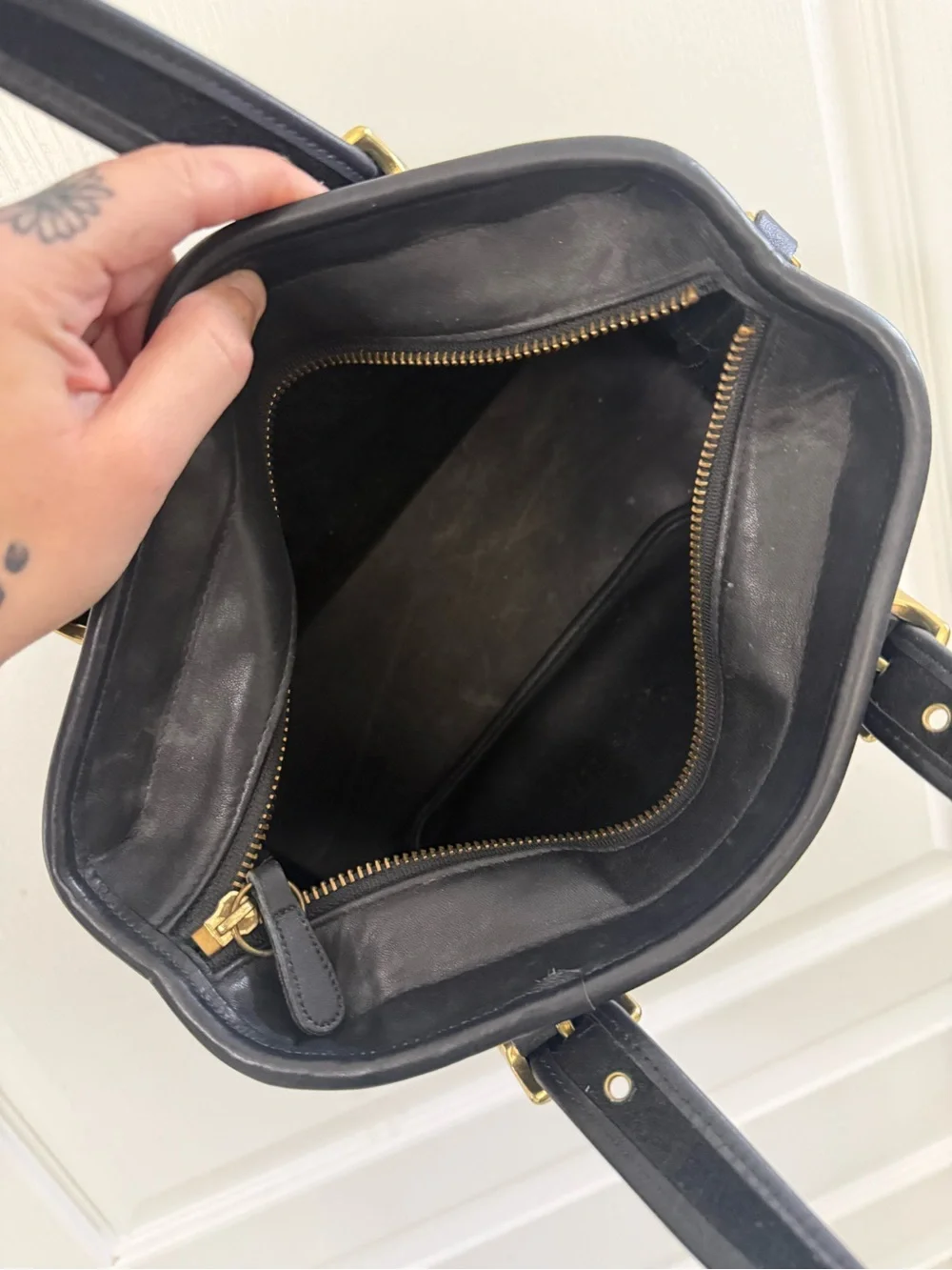 COACH Vintage Legacy Satchel Shoulder Crossbody Bag 9063  Black Glovetanned